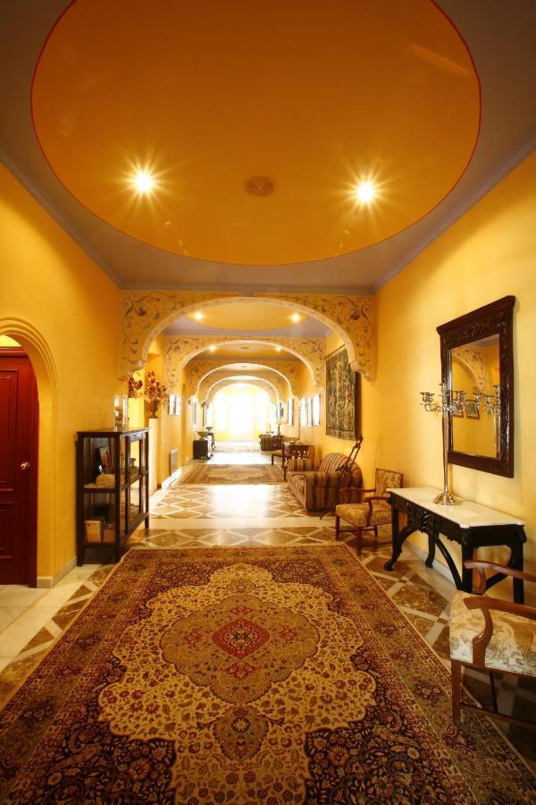 La Del Moro Hotel